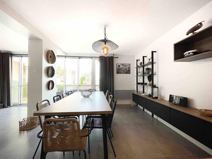 Gîte pour 9 personnes, avec jardin dans Plage Des Minimes - 2