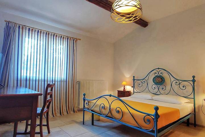 Villa mit Pool - 3 Schlafzimmer mit eigenem Bad in Rignano sull'Arno, Valdarno