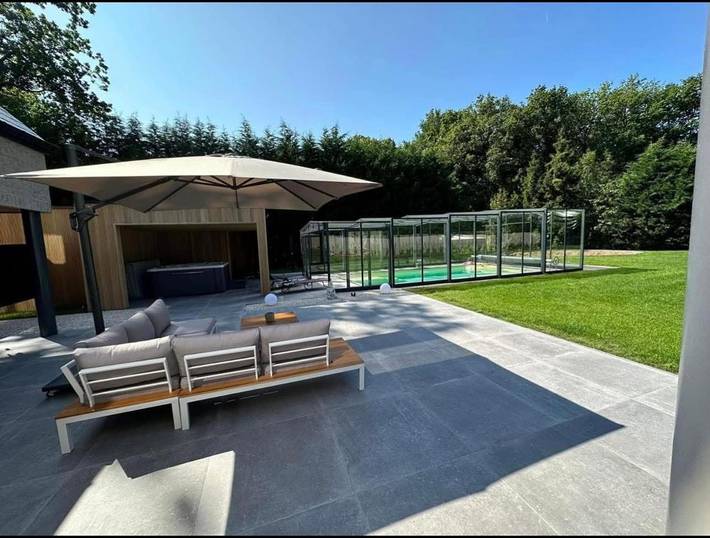 Maison d’hôte pour 4 personnes, avec piscine et sauna ainsi que jardin et vue dans Hainaut