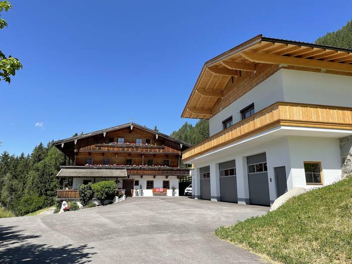 Gîte pour 5 personnes, avec balcon et vue, adapté aux familles à Alpbach - 3