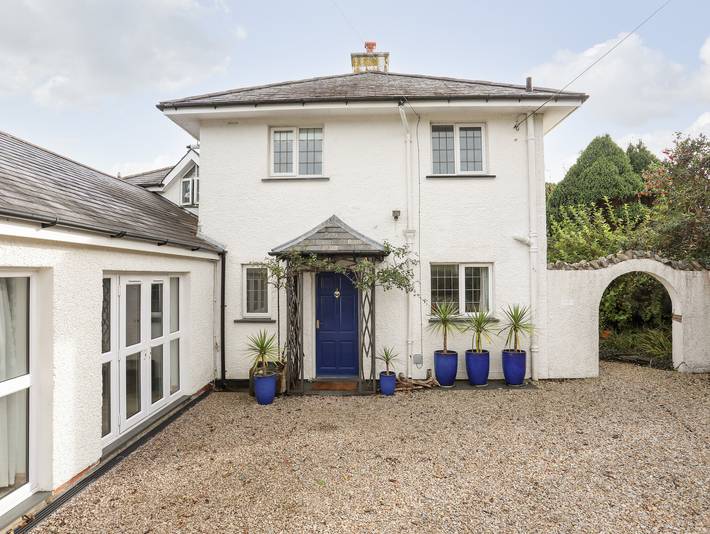 Cottage for 8 people, with Garden in Borth-y-Gest