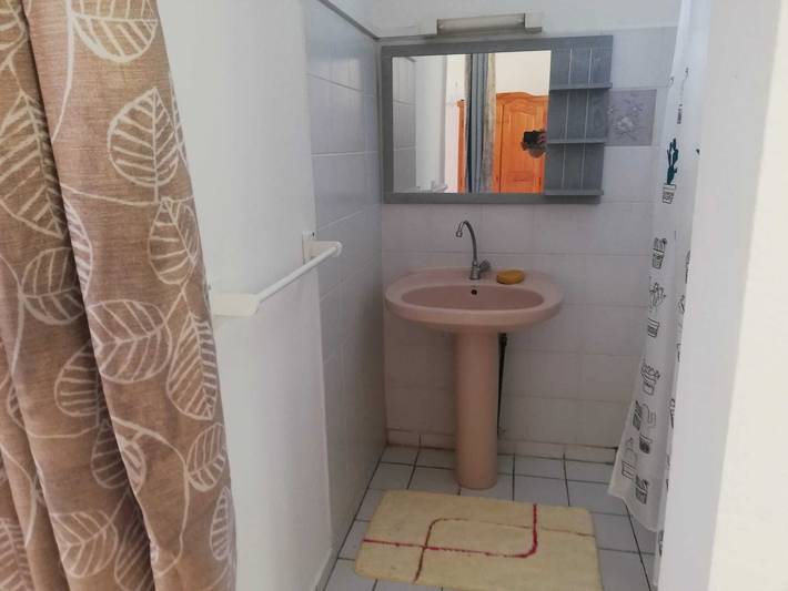 Location de vacances pour 3 personnes, avec terrasse et jardin à Le Moule - 4