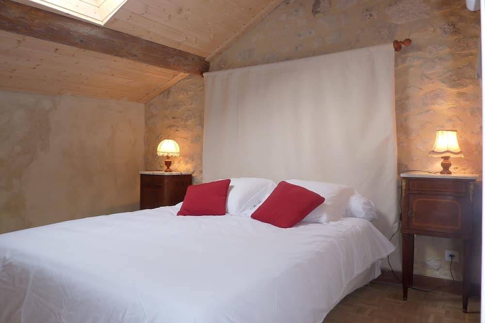 Joli gîte pour 4 près d'Uzès, climatisé, avec piscine et jardin clos in Aubussargues, Région de Nîmes