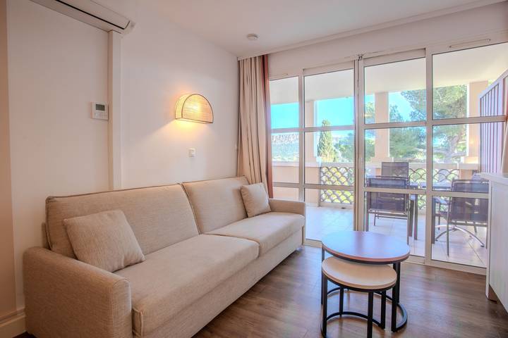 Location de vacances pour 4 personnes, avec bassin pour enfant, adapté aux familles dans Cap Estérel