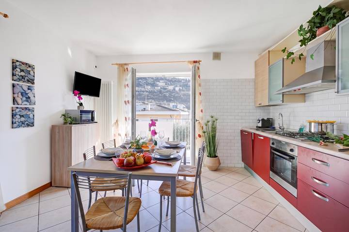 Apartamento entero, Agritur Laura- Sogno zen 6 with Shared Garden in Torbole, Nago-Torbole