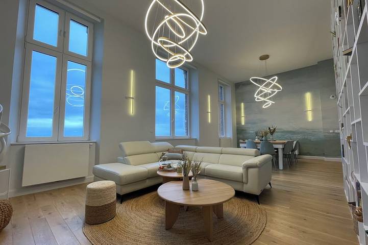 Appartement entier, Face Mer Pieds Dans L'Eau Duplex 4 Chambres 150 M2 8-12 personnes, parking ,WIFI in Berck-Plage, Berck