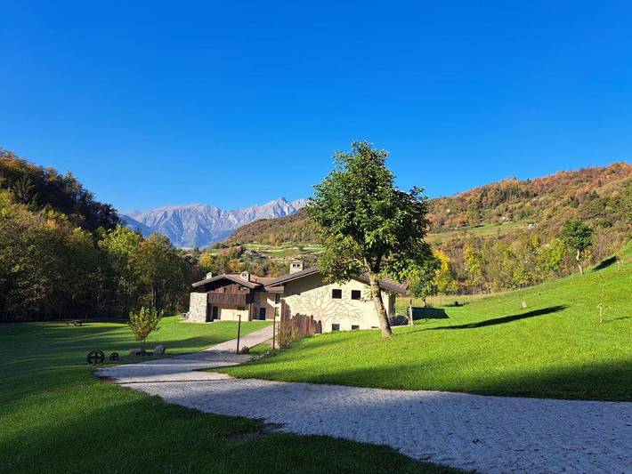 Casa vacanza per 6 persone, con giardino e panorama in Val Camonica