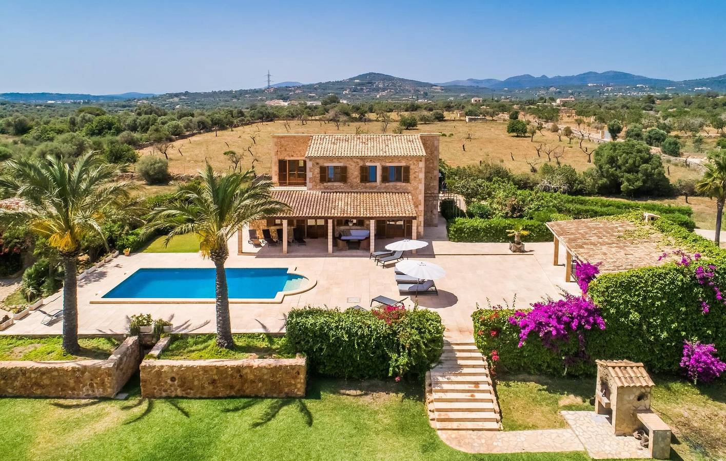 Rückzugsort mit Meerblick, Terrasse, Pool, Grill - 2,5 km zum Strand von s'Illot in Sant Llorenç des Cardassar, Mallorca Osten
