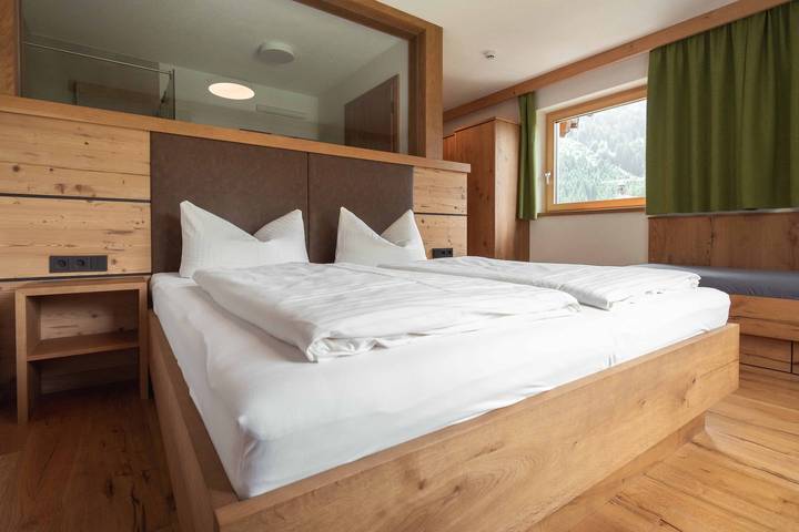 Ferienwohnung für 7 Personen, mit Balkon und Garten in Bichlbach - 3