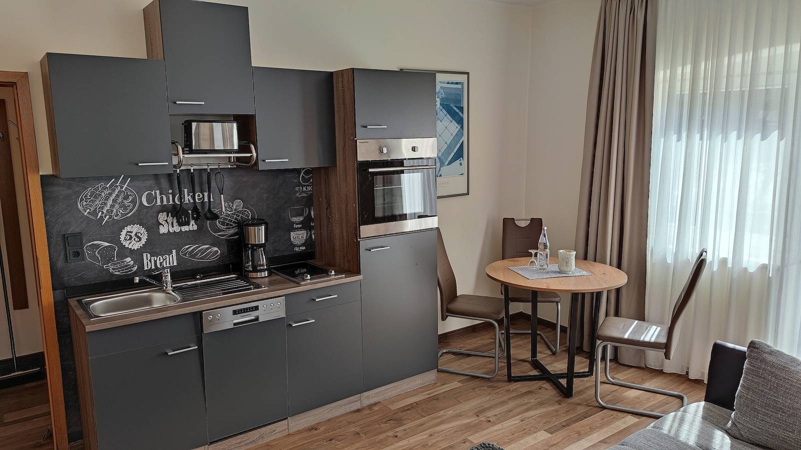 Ganze Ferienwohnung, Ferienwohnung Viaduktblick (mit Balkon) & Meinecardplus in Willingen, die Mittelgebirge