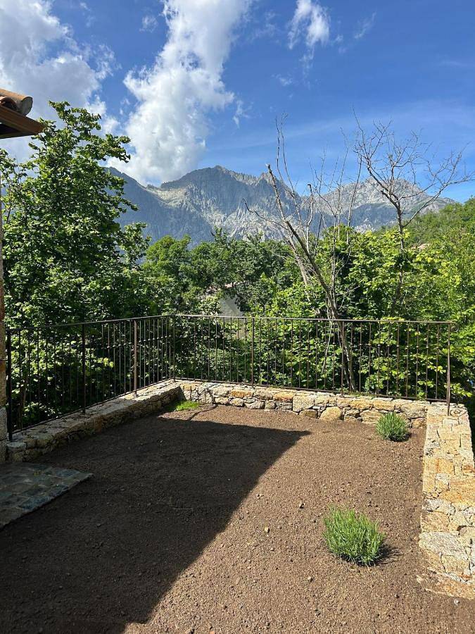 Location de vacances pour 6 personnes, avec jardin et vue à Bocognano - 2