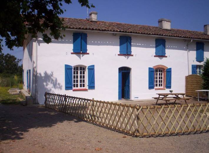 Gîte pour 13 personnes, avec terrasse - 1