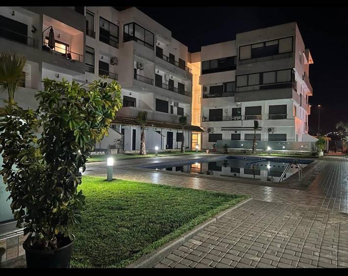 Ferienwohnung für 4 Personen, mit Ausblick und Terrasse sowie Pool - 1