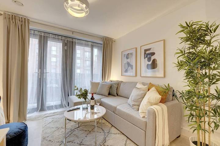 Apartment for 4 people, with hot tub in Gloucester (UK)