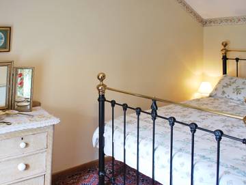 Log Cabin for 4 People in Aston, Peak District, Photo 4
