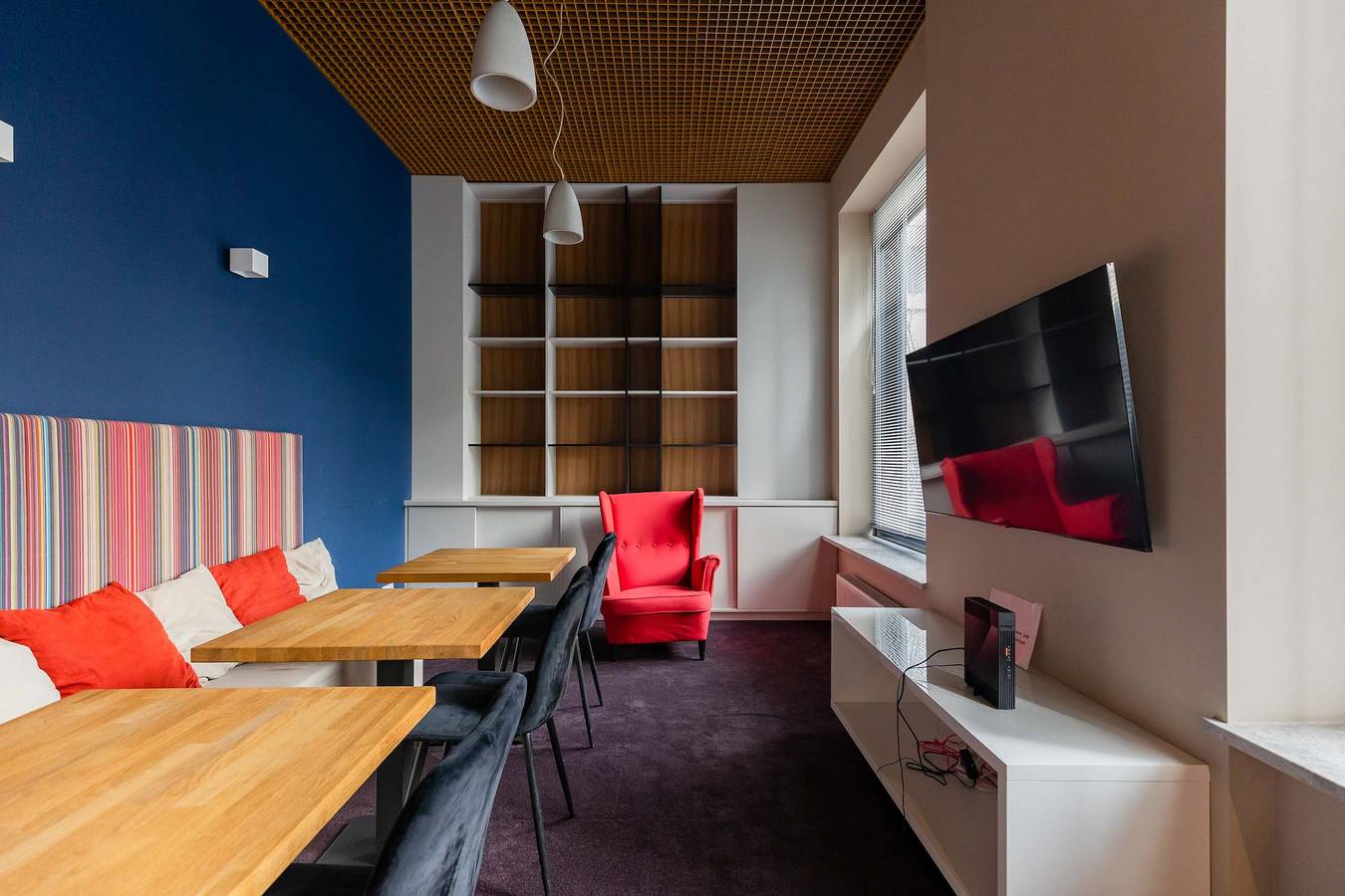 Ganze Wohnung, Elegant Apartment | Parking, Balcony, Air Conditioning in Warschau, Masowien