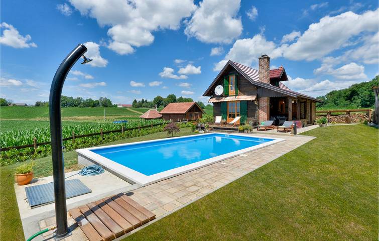 Gemütliche 2-Zimmer-Wohnung mit Pool, Terrasse und WLAN – der perfekte Rückzugsort! in Kapela, Bjelovar-Bilogora