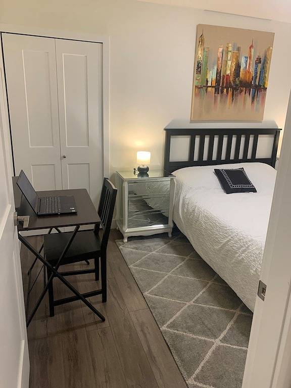 Modern, stylish, bright and peaceful 2 Bedroom New Suite. Fully licensed in Burnaby, British-Columbia