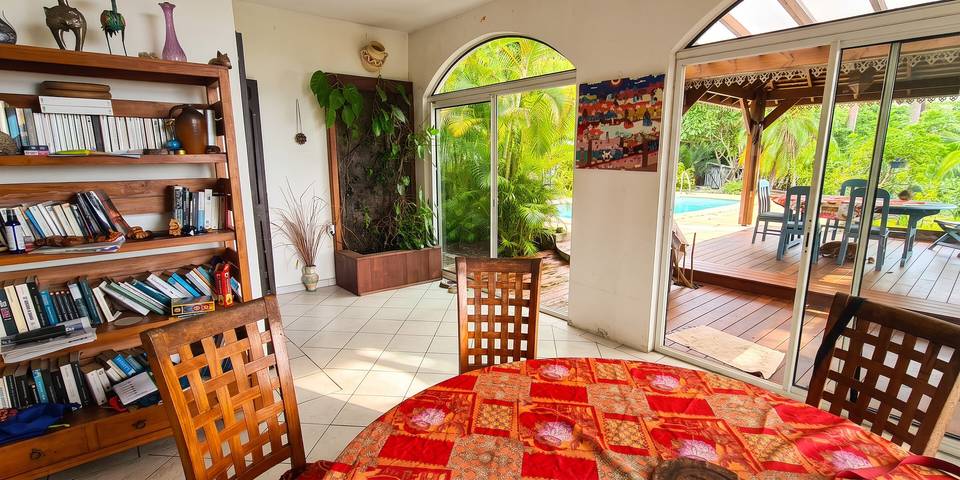 Elegante Villa mit Pool in Saint-Paul, Réunion, Meerblick in Saint-Paul, La Réunion
