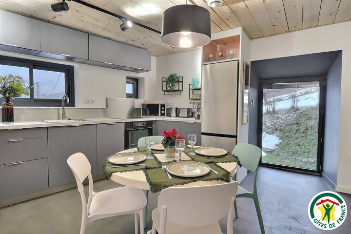 Cottage voor 6 personen, met terras in Drôme