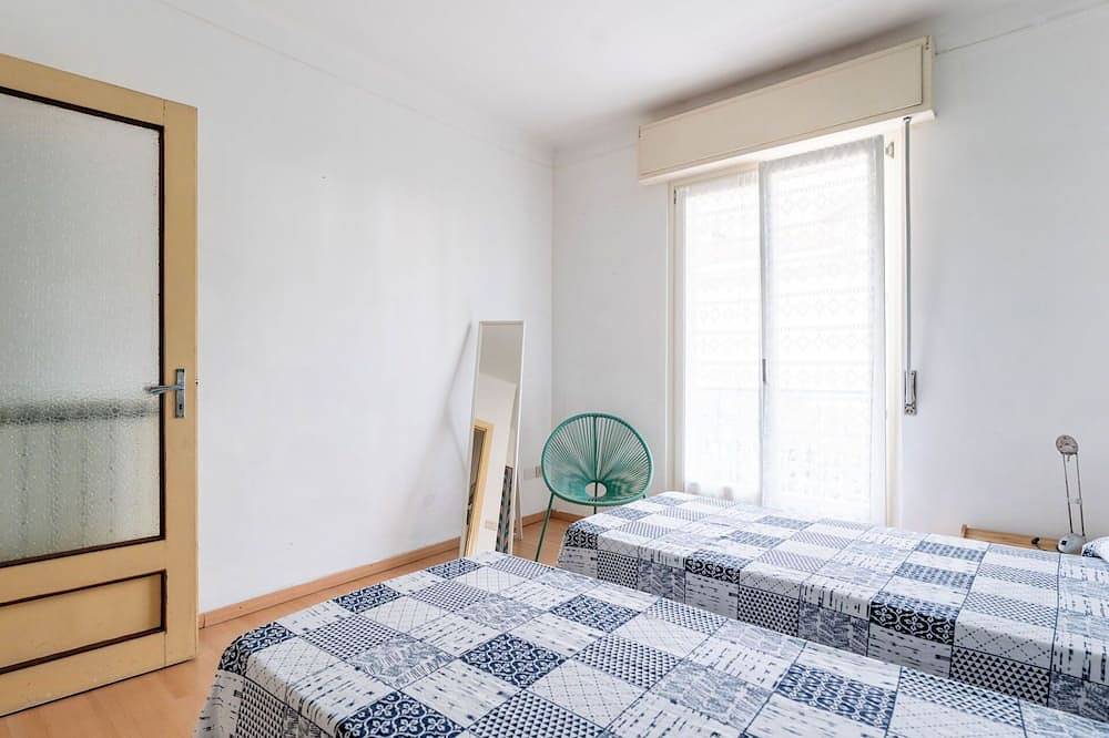 Entire apartment, Lovely apartment for 4 guests with Wifi and balcony in Taggia (City), Taggia