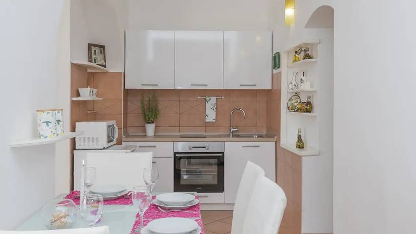 Ferienwohnung für 4 Personen, mit Terrasse in Baska Voda - 3