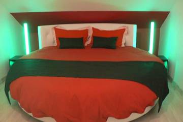 Chambre D’hôte pour 2 Personnes dans Saint-Laurent-la-Roche, Jura, Photo 2