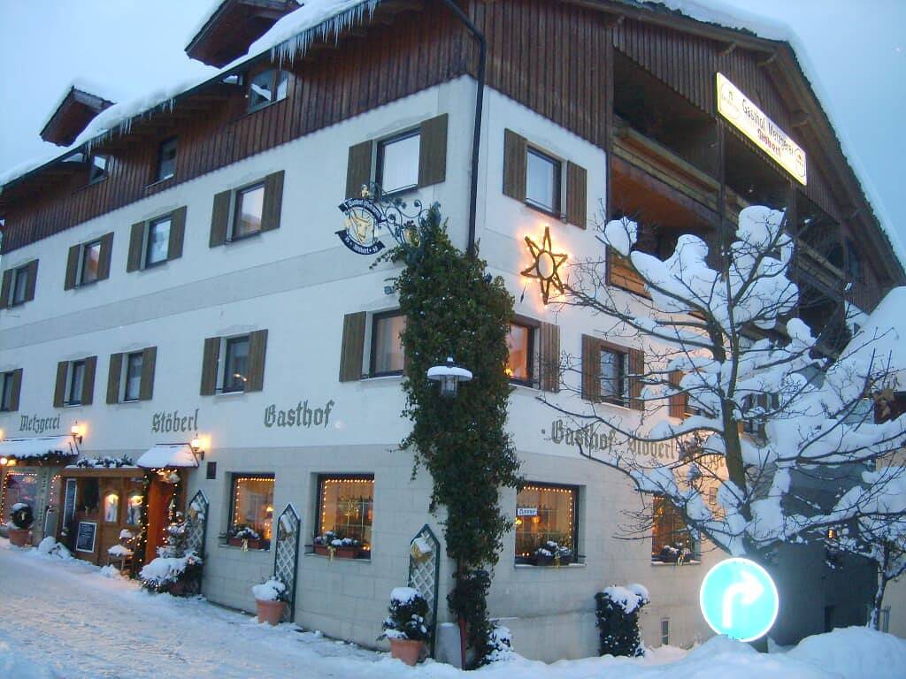 Gasthof Metzgerei Stöberl - Doppelzimmer Osserblick mit Balkon ca. 35 qm in Lam, Ostbayern