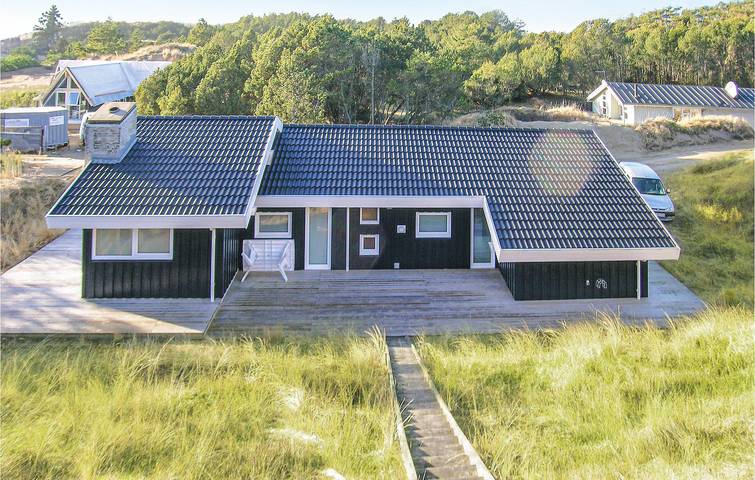Ferienhaus für 6 Personen, mit Terrasse und Whirlpool sowie Sauna in Hulsig