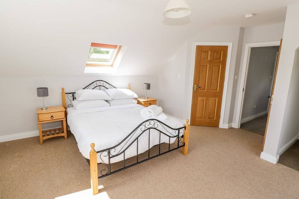 Kilkeeran Lodge, family friendly in Ballinrobe, County Mayo in Castlebar, Lough Mask