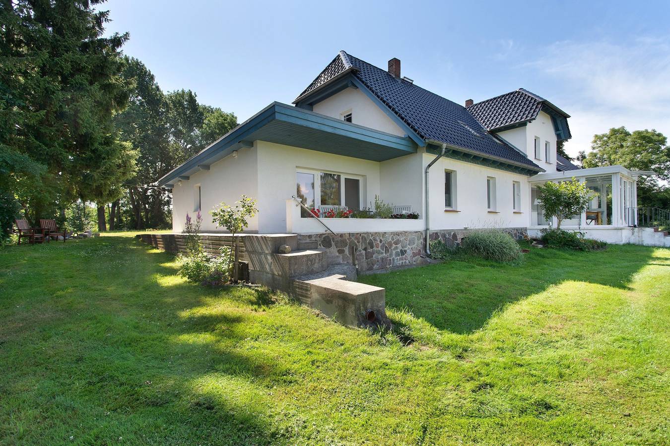 Villa Wiese - Kleine Wohnung Störtebecker mit Gartenblick in Katzow, Vorpommern Greifswald