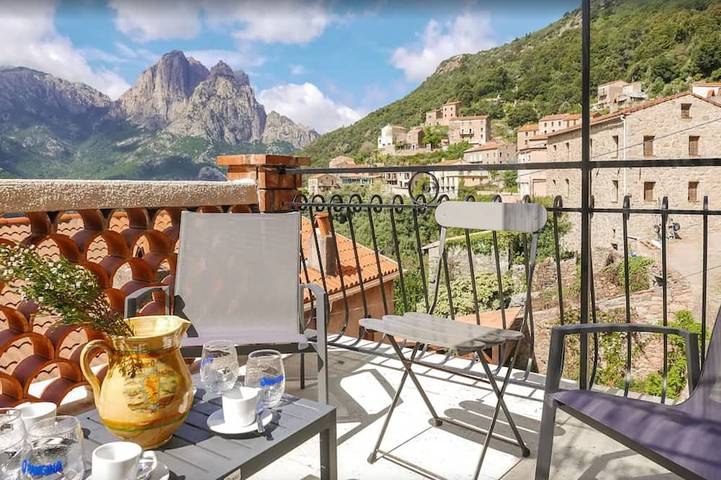 Ferienhaus für 4 Personen, mit Balkon in Ota