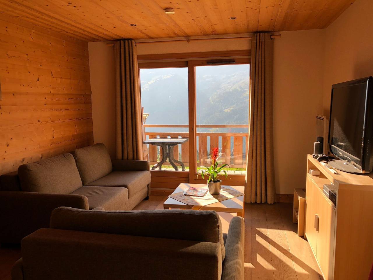 Geheel appartement, Appartement in Flaine met Skilift in Les Carroz, Arâches-la-Frasse