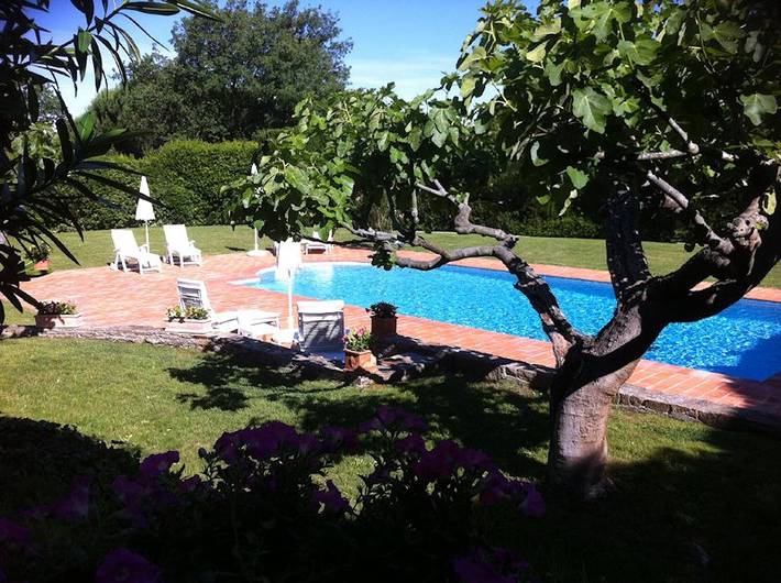 Location de vacances pour 2 personnes, avec jardin et piscine à Saint-Tropez - 2