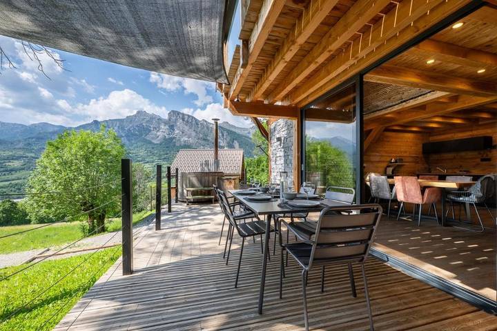 Gîte pour 2 personnes, avec Jacuzzi ainsi que Terrasse et Vue à Saint-Jean-Saint-Nicolas - 3