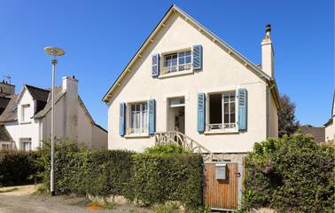 Location de vacances pour 8 personnes, avec terrasse et jardin, animaux acceptés à Carantec