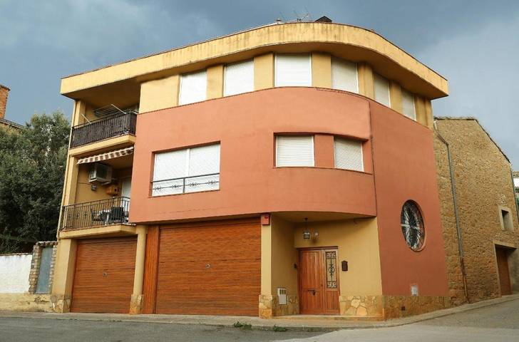 Location de vacances pour 6 personnes, avec terrasse et vue, animaux acceptés à Tremp - 2