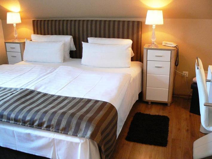 Hôtel pour 5 personnes, avec jardin et vue à Bielefeld - 4