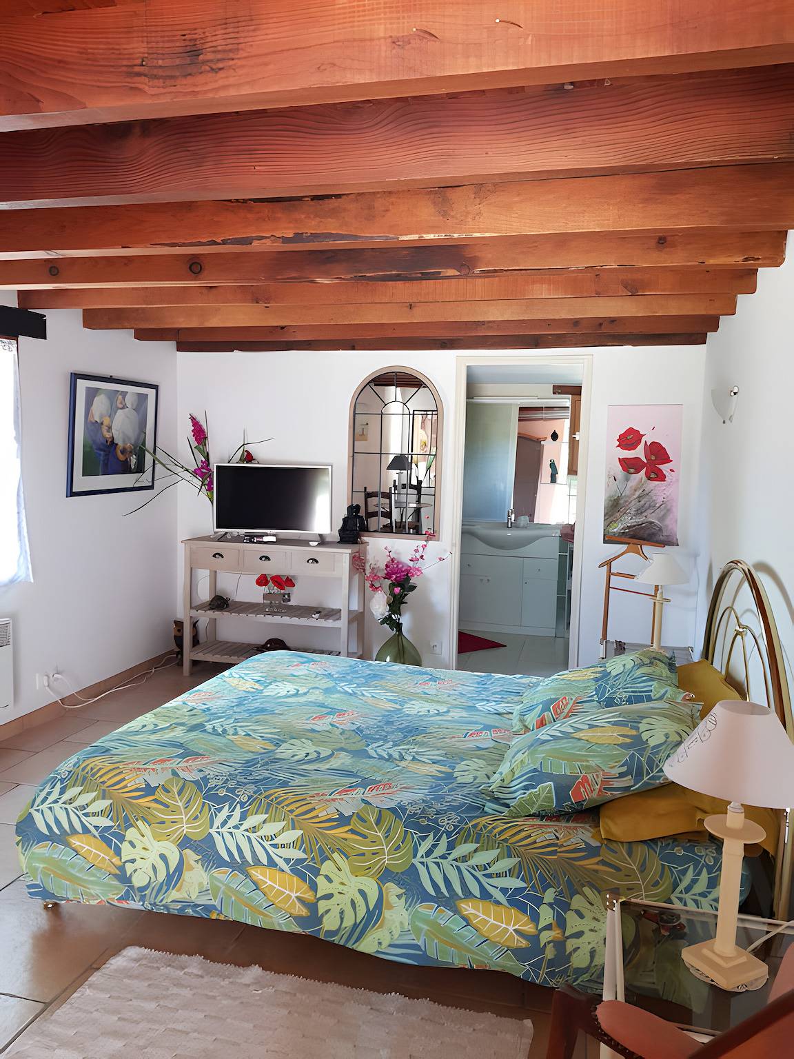 Chambre d’hôtes « Chambre Double Carpediem Bergerac » avec jardin commun, Wi-Fi et climatisation in Prigonrieux, Périgord Pourpre