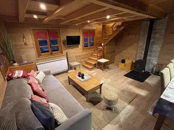 Chalet 'Les grandes Mouilles - Chatel' con vistas a la montaña, terraza y jardín privados in Châtel, Les Portes du Soleil