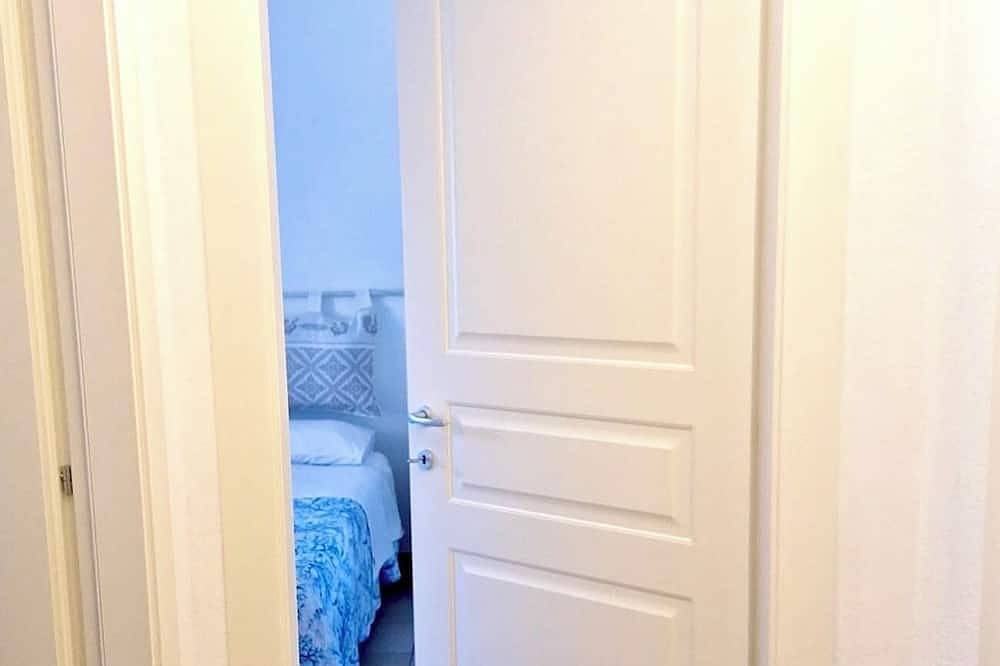 Charming cottage (with private garden) few steps from the beach in Agrustos, Budoni