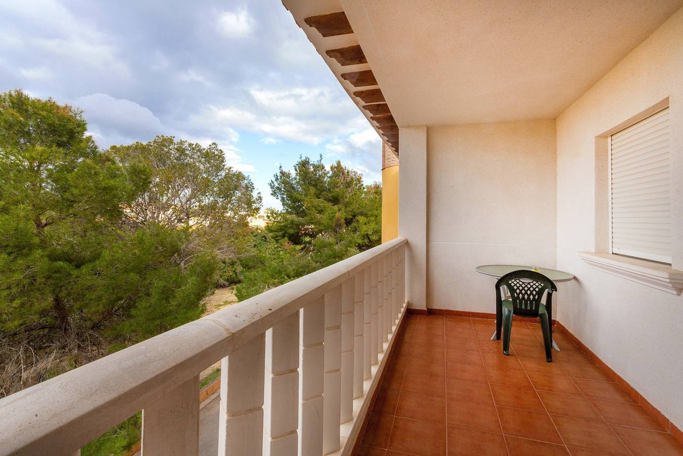 Apartamento entero, Apartamento vacacional "Playa Golf 2" con Wi-Fi, jardín y terraza in Lomas de Don Juan, Orihuela