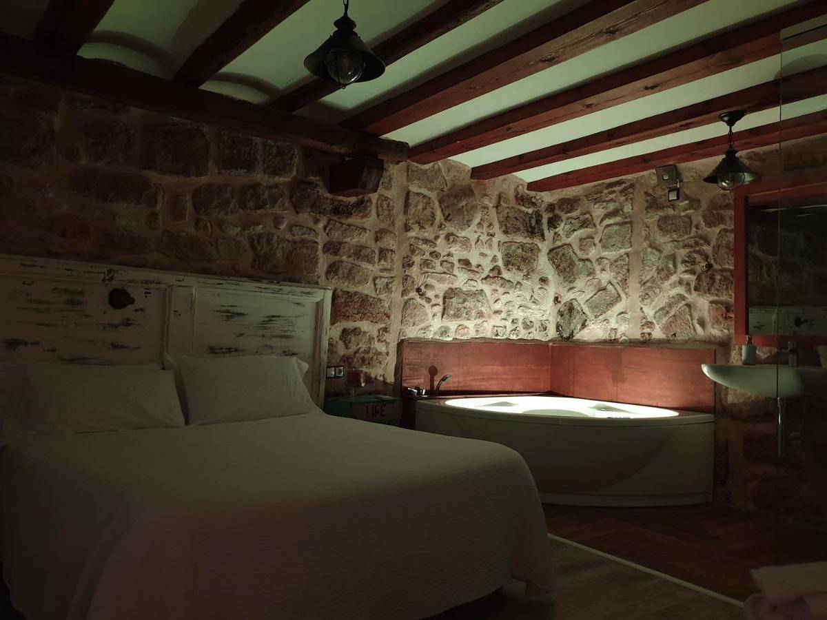 Apartamento entero, Two-Bedroom Apartment in Valderrobres, Provincia de Teruel