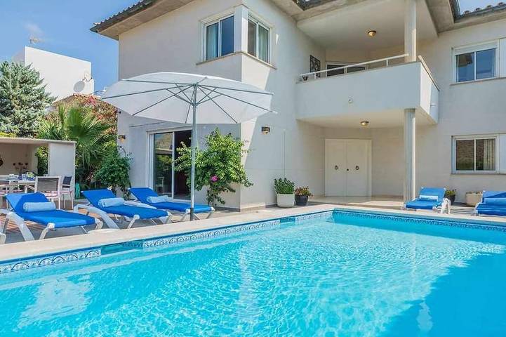 Luxus-Finca für 8 Personen, mit Balkon und Garten in Las Palmeras