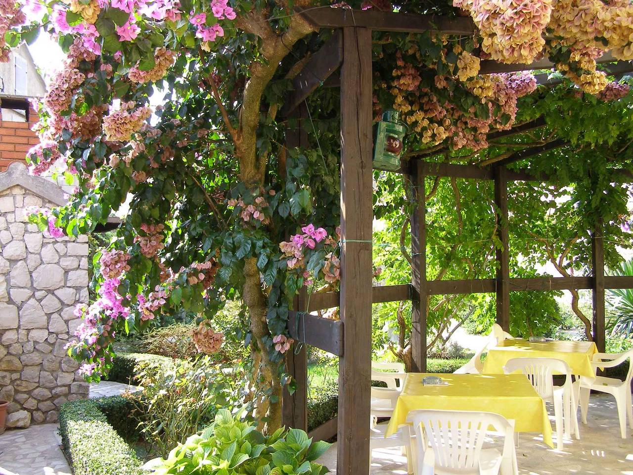 Entire holiday apartment, Holiday apartment Adriatic Sea at only 35 m  in Kukljica, Uglijan