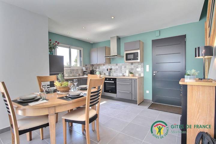 Gîte pour 8 personnes, avec Terrasse et Jardin dans Plage de Beg Lann