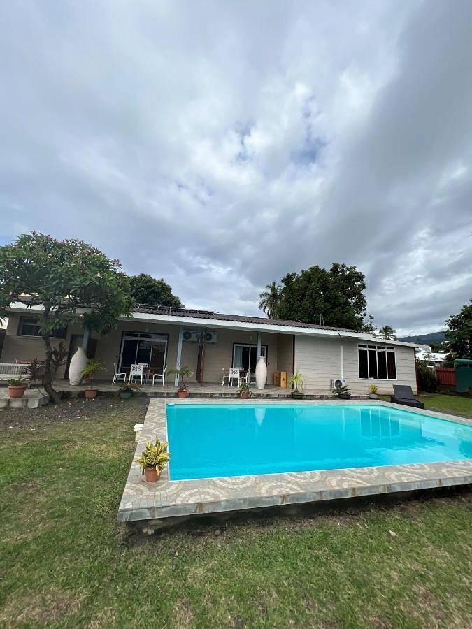 Gîte pour 2 personnes, avec bassin pour enfant ainsi que jardin et piscine à Papeete - 4