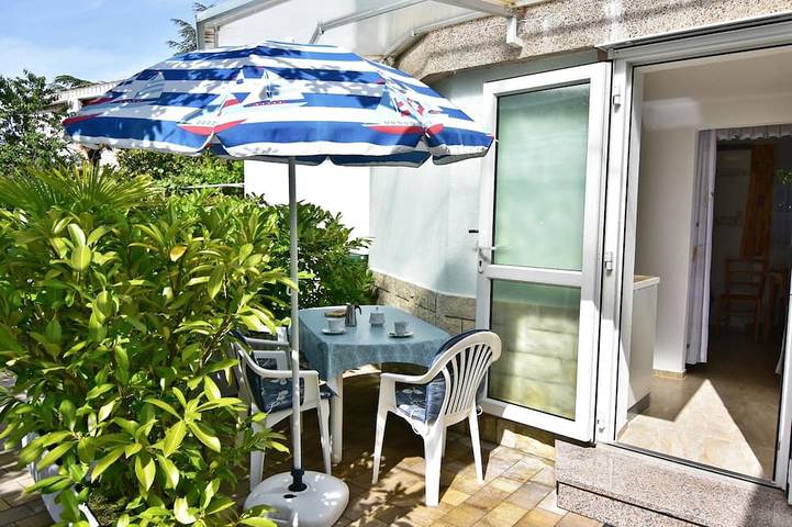 Gîte pour 2 personnes, avec Terrasse et Jardin