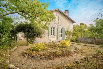 Gîte pour 6 personnes, avec jardin à Montagrier