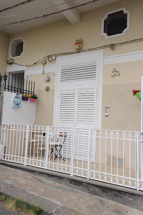 Ferienhaus für 6 Personen, mit Balkon und Ausblick in Catania - 3